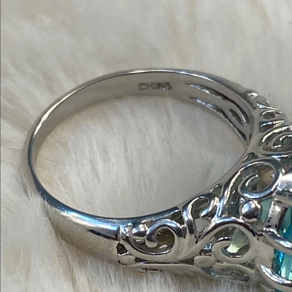 Blue Zircon Ring - Picture 6 of 6